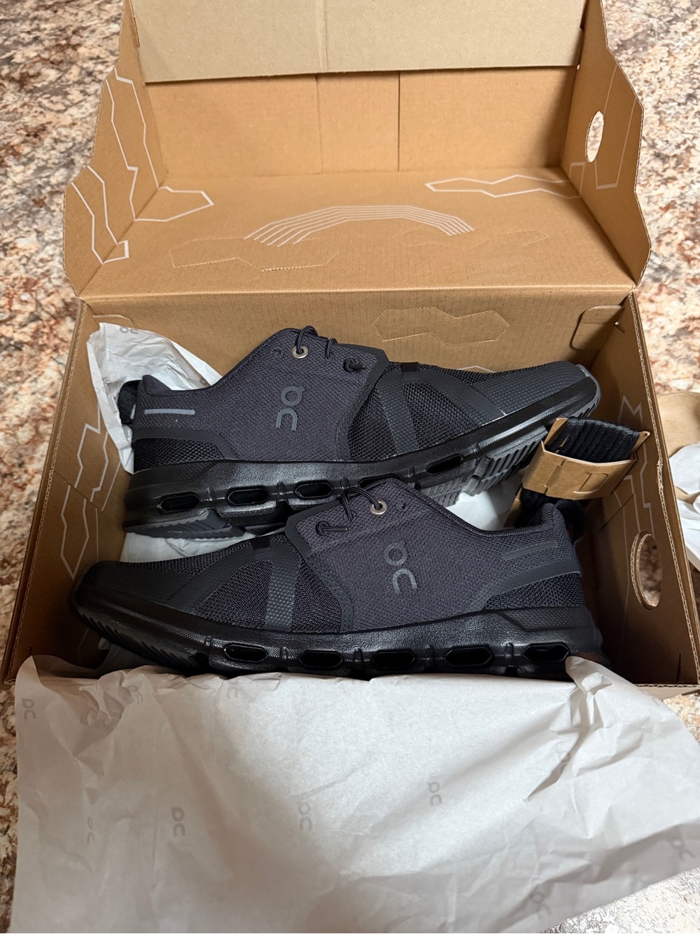 On Running Cloud Big Kids Cloud Shoes - Black
